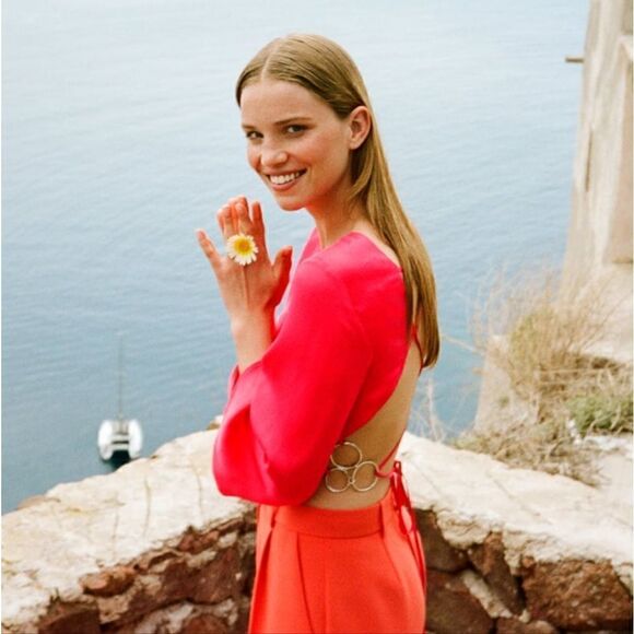 NWT ZARA SATIN TOP WITH RING DETAIL HOT PINK BARBIE PINK TREND - Picture 3 of 6